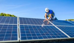 Installation et mise en production des panneaux solaires photovoltaïques à Plumeliau